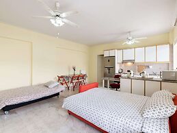 Apartment in Piraeus Near Monastiraki Square
