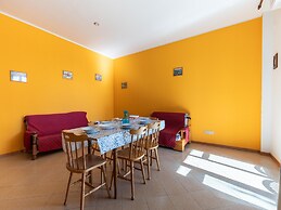 Spacious Lakefront Apartment