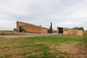 Cozy Fraga Country Escape