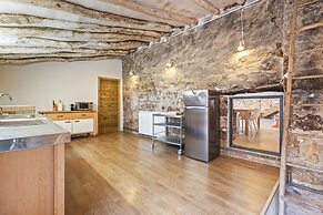 Cozy Fraga Country Escape