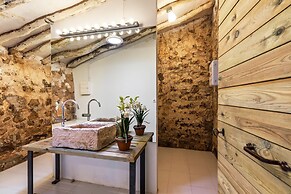 Cozy Fraga Country Escape