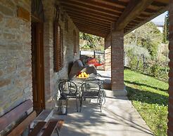 Beautiful Farmhouse With Pool