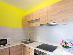 Simplistic Apartment in Vir With Garden