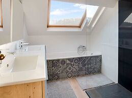 Luxury Pool Villa in Sosoye
