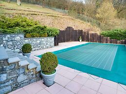 Luxury Pool Villa in Sosoye