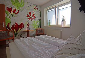 Spacious Family Haven in Kropelin