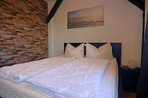 Spacious Family Haven in Kropelin