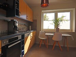 Spacious Family Haven in Kropelin