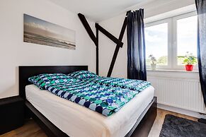 Spacious Family Haven in Kropelin
