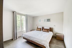 Villa in Le Plan-de-la-tour With Pool