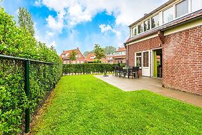 Breskens Haven: Relax, Explore & Dine
