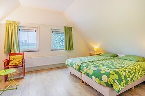 Breskens Haven: Relax, Explore & Dine