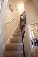 Sandgate 2-bed Apartment in Ayr Central Location