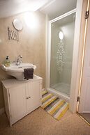 Sandgate 2-bed Apartment in Ayr Central Location
