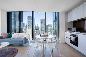Central Melbourne 2br2bt APT on Collins St+parking