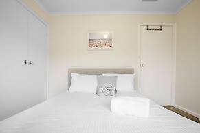 Quiet & Peaceful 3bed2bath Home @keilor Downs