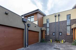 Impressive & Spacious new Townhouse@preston