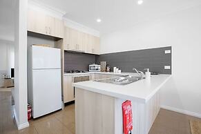 Peaceful Designer 2br@leafy Mill Park