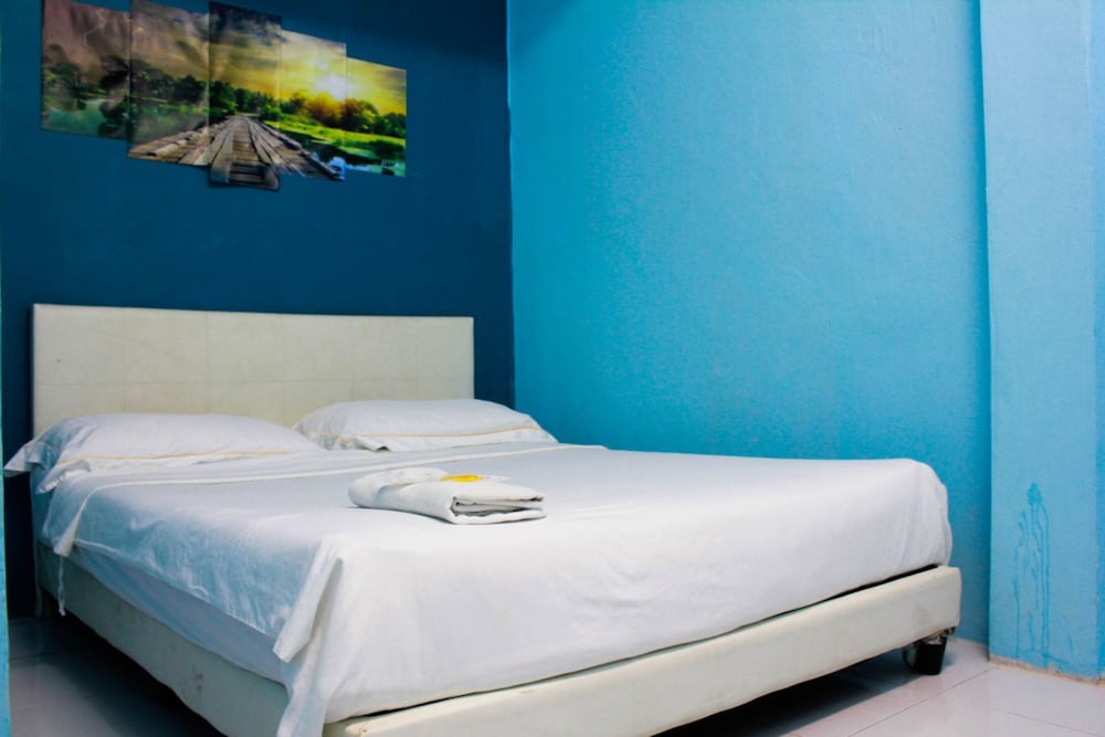 Q Hotel