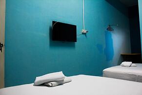 Q Hotel