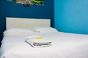 Q Hotel