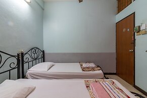 7 Holder Guesthouse
