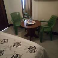Skyline Hotel & Suites