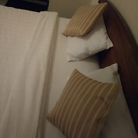 Skyline Hotel & Suites