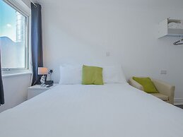 OYO Pier Hotel