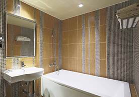 Royal Group Motel Buo Ai Branch