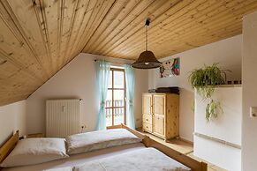 Secluded Apartment in Schönsee near Forest
