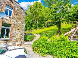 Charming Villa in Harze