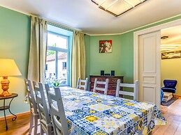 Charming Villa in Harze