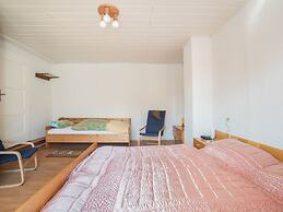 Countryside Stay in Meisdorf