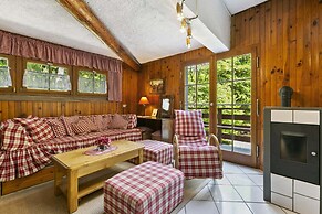 Secluded Chalet in Dabo Near Forest