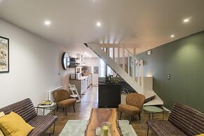 Jane Austen Lake Retreat