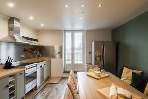 Jane Austen Lake Retreat