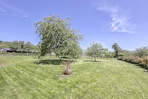 Farmhouse in Talon With Scenic Views