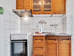 Secluded Apartment in Poreč with Garden