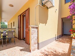 Secluded Apartment in Poreč with Garden