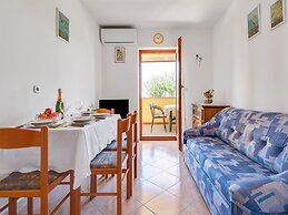 Secluded Apartment in Poreč with Garden