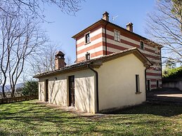 Mansion in Citerna With Pool & Garden