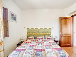 Apartment Near Donatello Sculpture
