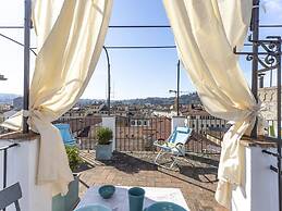 Apartment in Florence With Rooftop Views