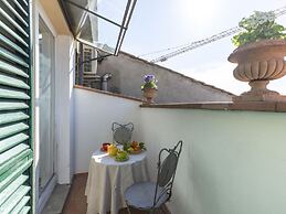 Apartment in Florence With Rooftop Views