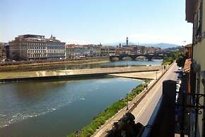 Apartment in Florence With Rooftop Views