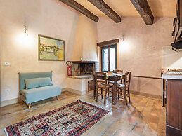 Cozy Cottage With Pool in Assisi