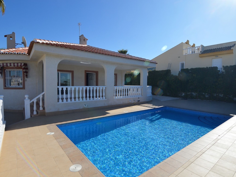 Captivating Villa in Rojales With Swimming Pool