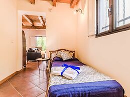 Charming Villa With Pool and Panoramic Surroundings