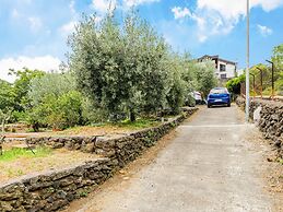 Charming Villa With Pool and Panoramic Surroundings
